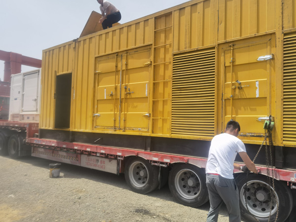 蒸湘除了负载情况和发动机维护,还有哪些因素会影响 200kw 柴油发电机的油耗?